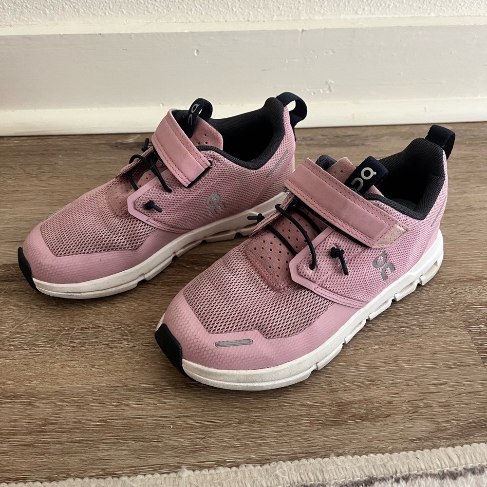 Girls Pink On Cloud Tennis Shoes